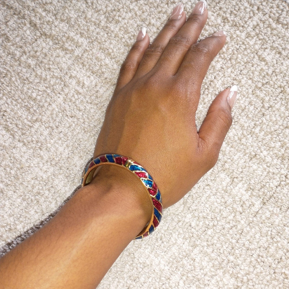 Women's blue and red patterned metal gold bracelet
